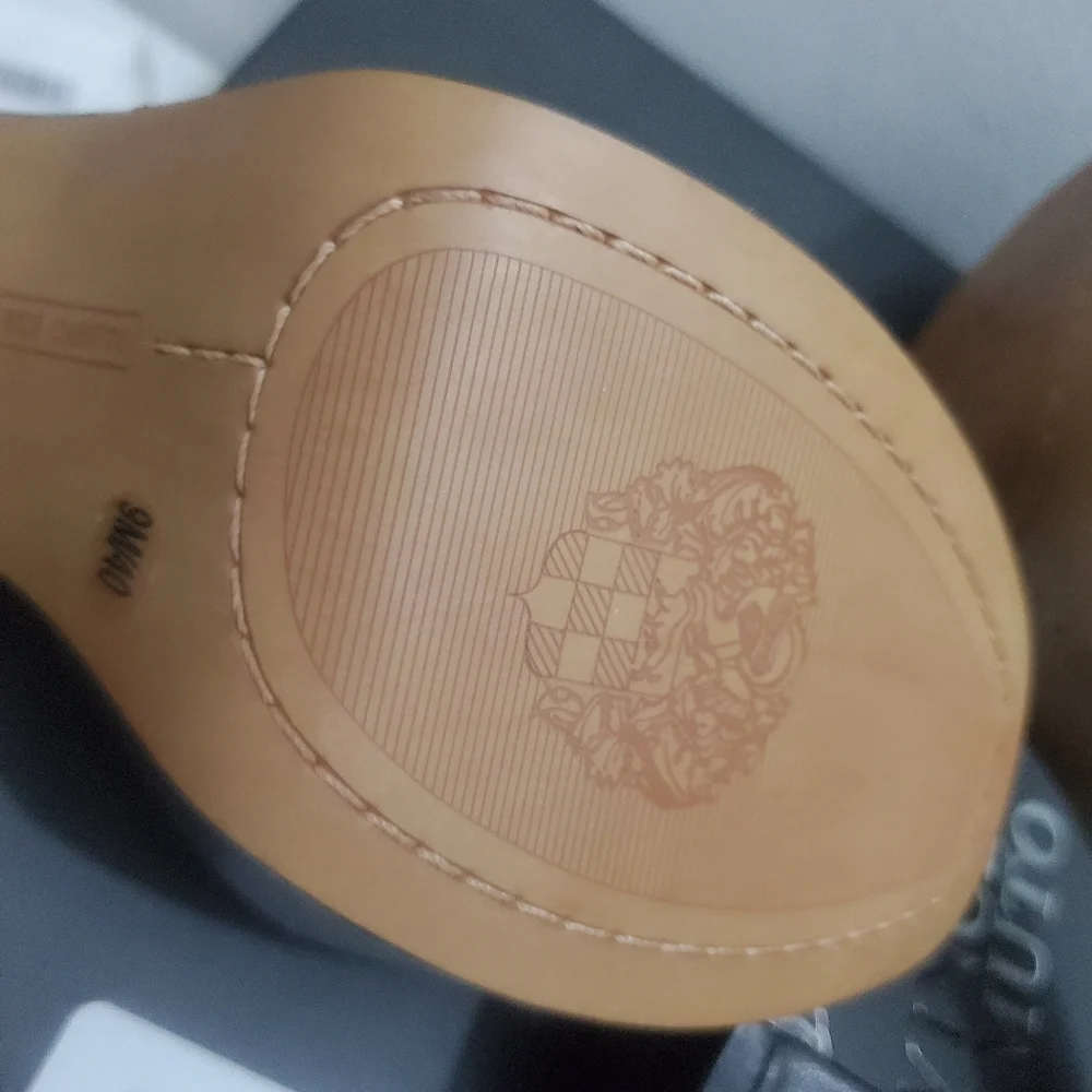 Used Vince Camuto Women's Mahgs Platform Sandals Women's Shoes - Picture 8 of 9